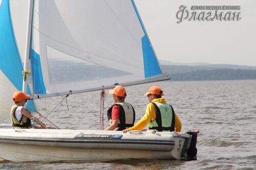 Фоторепортаж с парусной практики флотилии Флагман, прошедшей в июне 2017 года.